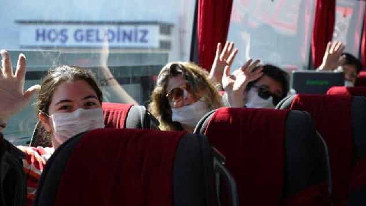 Karantina Süresini Tamamlayan 93 Kişi Evlerine Gönderildi