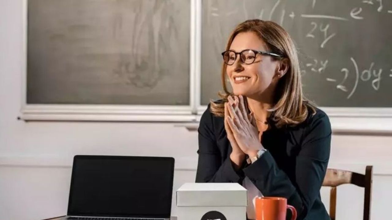 Ücretli Öğretmenlere 'Yüzde 25 Zam' Kararı Yürürlüğe Girdi
