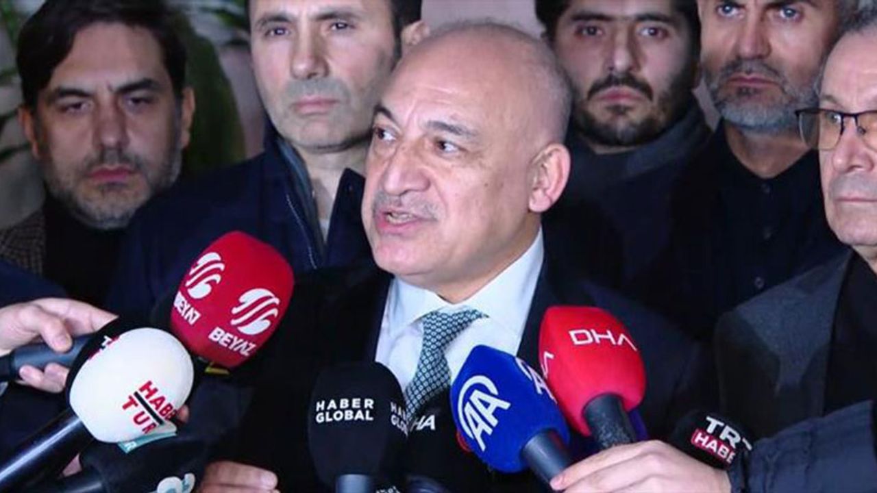 Büyükekşi: Tüm Liglerdeki Maçları Süresiz Olarak Erteledik