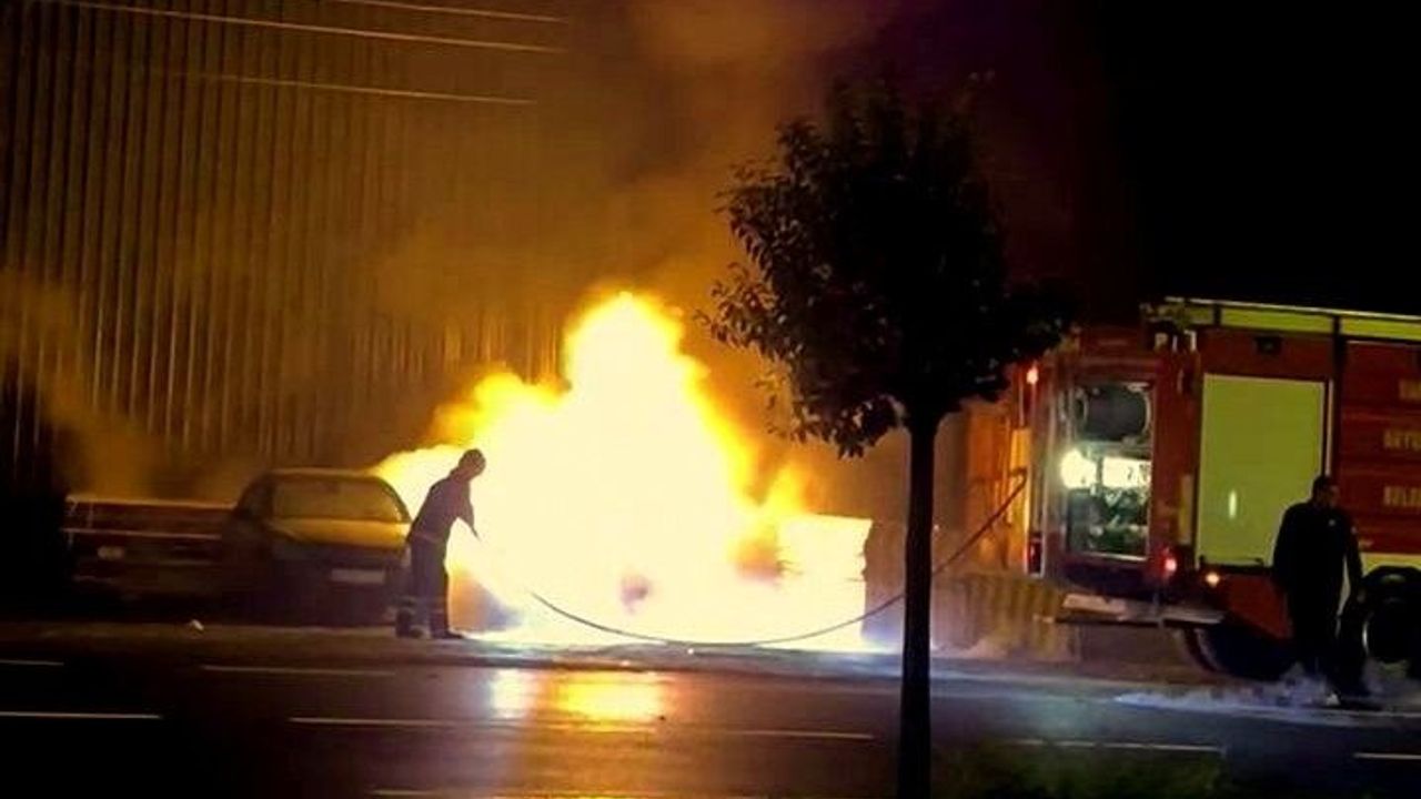 Park Halindeki Otomobilin Kontağını Çevirince Dehşeti Yaşadı