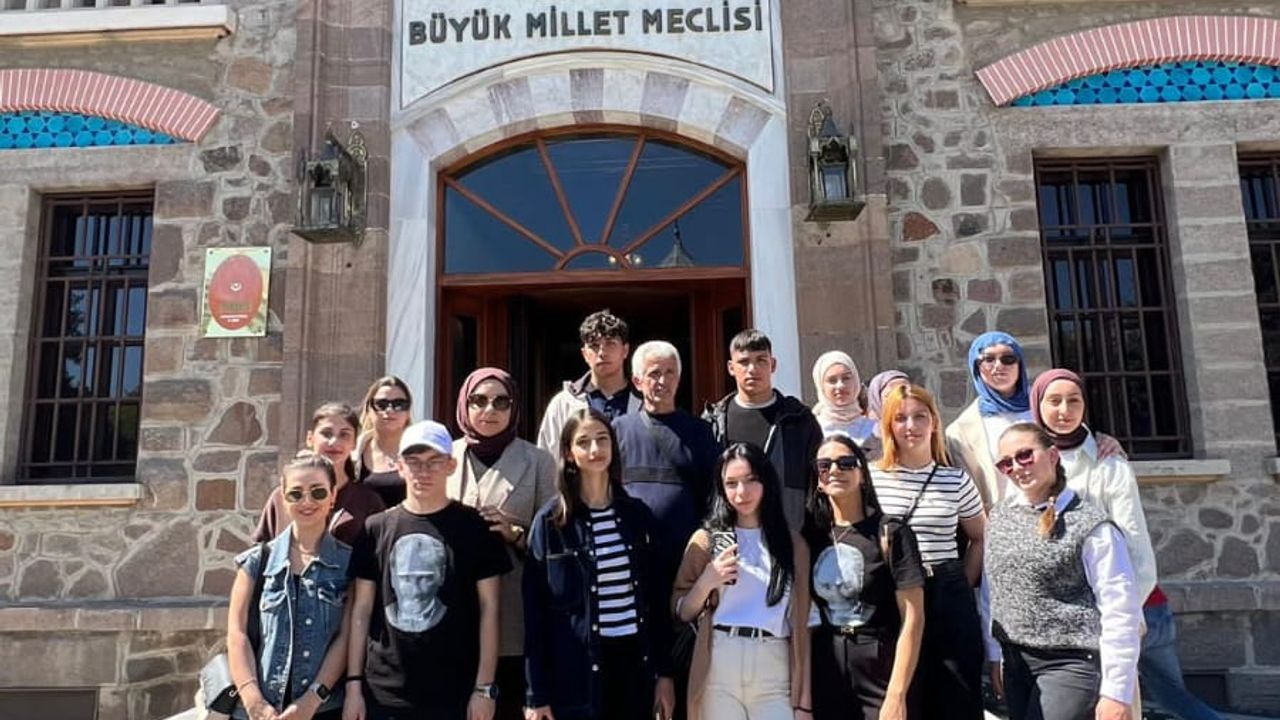 Kuruluştan Kurtuluşa Bir Milletin Yolculuğu Gezisi Tamamlandı