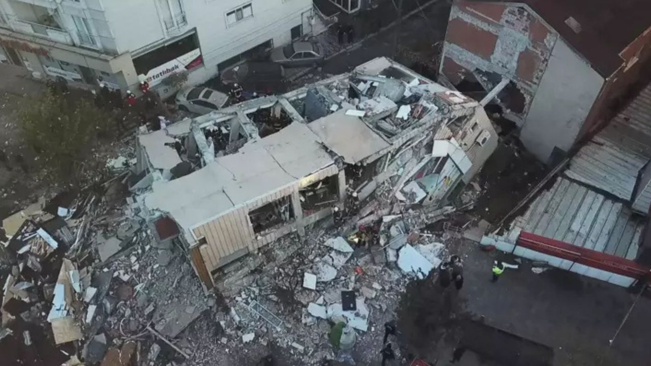 Gebze’de Bina Çöktü: 5 Kişi Göçük Altında