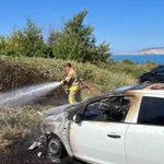 Sinop'ta Park Halindeki Otomobilin Motoru Alev Aldı