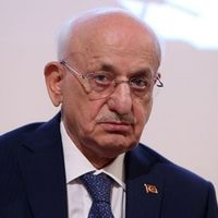 İsmail Kahraman Kimdir?