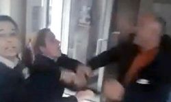 Kapıyı Açmayan 2 Kadın Görevliye Saldırdı