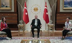 Erdoğan, Milli Sporcuları Konuk Etti