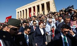 Akşener'den Anıtkabir'e Ziyaret