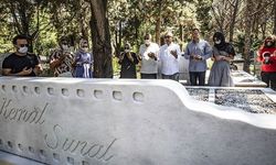 Kemal Sunal Ölümünün 20. Yılında Kabri Başında Anıldı