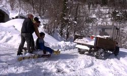 'Pat Pat'a Bağlı Düzenekle Karadeniz Usulü 'Kar' Küreme