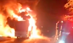Rize'den Polisleri Taşıyan Otobüs Alev Alev Yandı