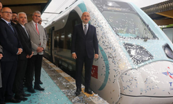 Bakan Karaismailoğlu: Milli Tren Bugün Yolcu Taşımaya Başlayacak
