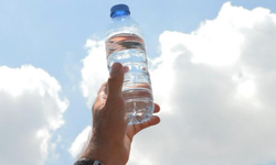 Güneşte bırakılan damacana ve pet şişeler insan sağlığını tehdit ediyor
