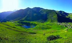 Koçdüzü Yaylası: Adalı Göl 