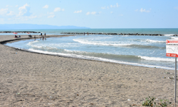 Ordu'da Yasak Alanda Denize Giren 2 Kadın, Boğulma Tehlikesi Geçirdi