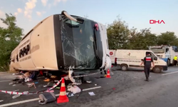 Karşı Şeride Geçen Kum Yüklü Kamyon, Yolcu Otobüsüyle Çarpıştı: 6 Ölü