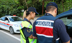 Rize'de Jandarma Ekipleri Trafik Denetimleri Yaptı