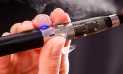 Prof. Dr. Özlü: E-sigarayı İçenlerde Ölümle Sonuçlanan Hastalık Ortaya Çıkabiliyor