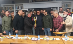 Pazarköy Spor Şampiyonluk Kupasını Kaldırdı