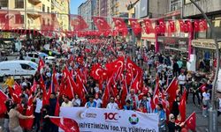 Rize'de 'Cumhuriyet'imizin 100. Yılı Yürüyüşü' Düzenlendi