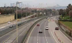 İstanbul'da Yılın İlk Gününde Yollar Boş Kaldı