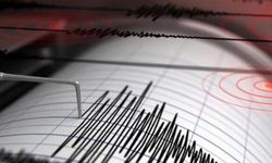 İzmir'de 4.2 Büyüklüğünde Deprem