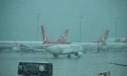 İstanbul-Rize Seferi Yapan Uçak, Erzurum'a İniş Yaptı