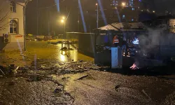 Sel Nedeniyle 4 Bina Tahliye Edildi, 10 Araç Zarar Gördü