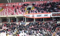 Sivassporlu Taraftarlar Rizespor Maçına İlgi Göstermedi