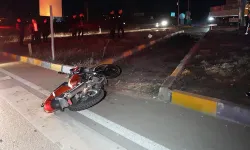 Kavşakta Otomobille Motosiklet Çarpıştı: 1 Ölü