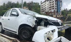 Rize`de, MHP`lilerin olduğu otomobil kaza yaptı: 3 yaralı