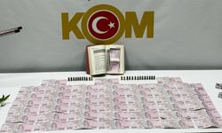 Kitabın arasına gizlenmiş 46 adet sahte banknot ele geçirildi