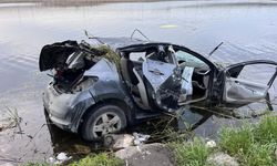 Otomobil Göle Uçtu, Sürücü Hayatını Kaybetti