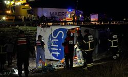 Yolcu Otobüsü Şarampole Devrildi: 2 Ölü, 40 Yaralı