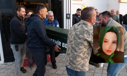 2 Çocuk Annesi Kadın Boğazı Kesilerek Öldürüldü