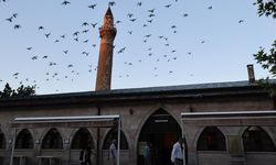 831 Yıllık Camide Kurban Bayramı Namazı Kılındı