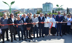 Çay Çarşısı'nda El Emeği Ürünler Görücüye Çıktı