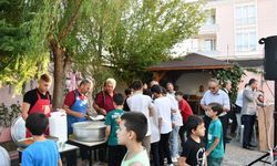 Anadolu İmam Hatip Lisesi Mezunları Pilav Gününde Bir Araya Geldi