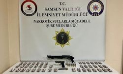 Samsun’da Bin 393 Adet Sentetik Ecza İle Tabanca Ve Tüfek Ele Geçirildi