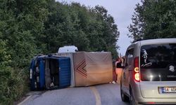 Kontrolden Çıkan Kamyonet Yan Yattı: 8 Yaralı