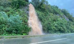 Artvin'de Şiddetli Yağışlar Etkili Oluyor