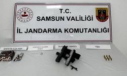 Jandarma Ekiplerince Silah ve Uyuşturucu Ele Geçirildi