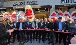 Sabri Özel & Gıotellı, Rize’de Açıldı