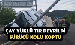 Rize'den İstanbul'a çay taşıyan tır kaza yaptı