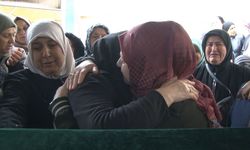 9 Aydır Aranan Ve Metruk Binada Ölü Bulunan Genç Son Yolculuğuna Uğurlandı