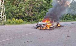 Erzincan’da Otomobil Alev Alev Yandı