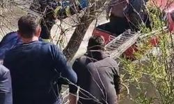 Sürücü Aracıyla Dereye Uçtu