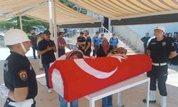 Kurban Keserken Kalp Krizi Geçiren Polis Memuru Hayatını Kaybetti