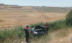 Çorum’da Otomobil Şarampole Uçtu:2 Yaralı