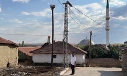 Şiddetli Rüzgardan Yıkılmıştı, Yeniden Kurulan Yuva Misafirlerini Bekliyor