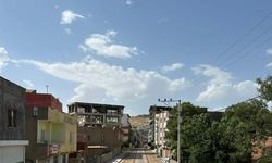Mazıdağı’nda halı desenli yol ve bozuk yol dikkat çekiyor
